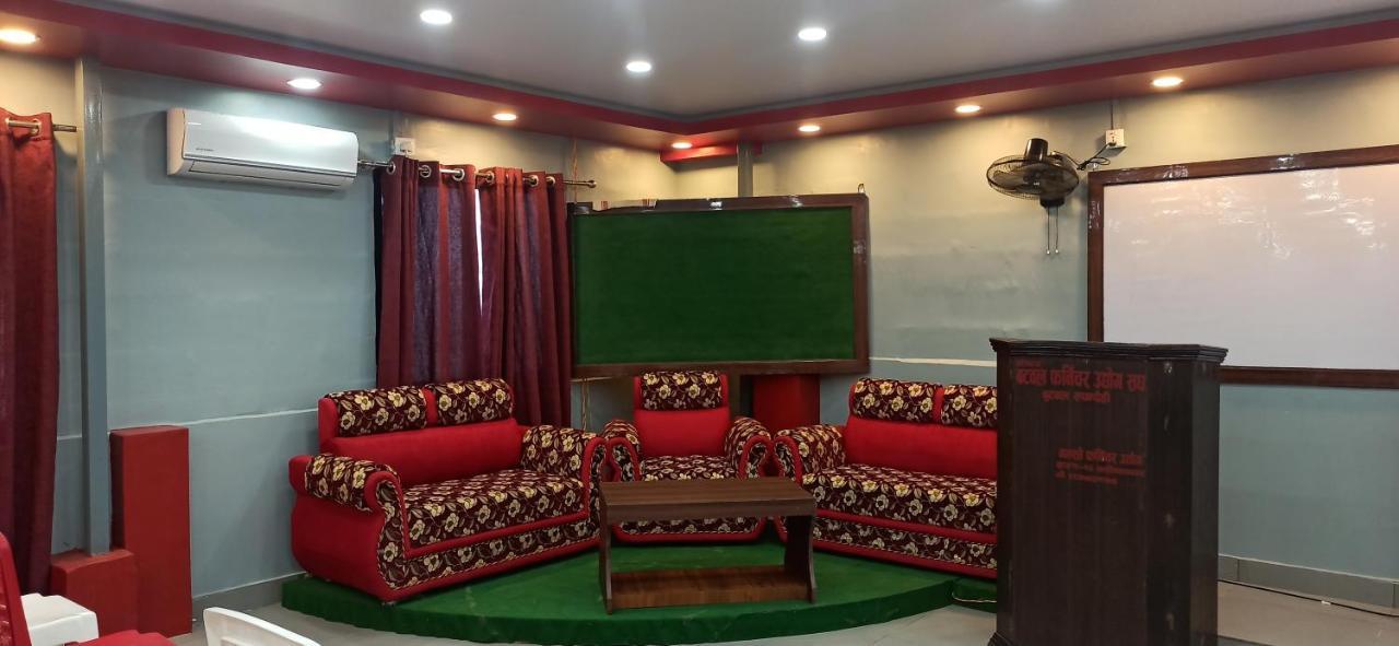 Hotel Royal Chautari, Butwal Экстерьер фото